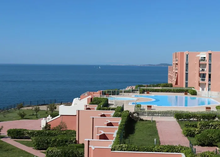 Appartement Somptueux T2 Climatise Avec Terrasse Et Parking A Sete - Fr-1-472A-283